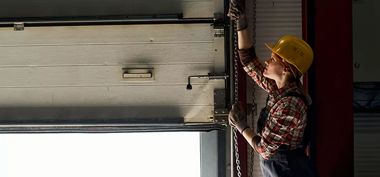 Addressing Common Garage Door Stoppage Issues in Sammamish, WA